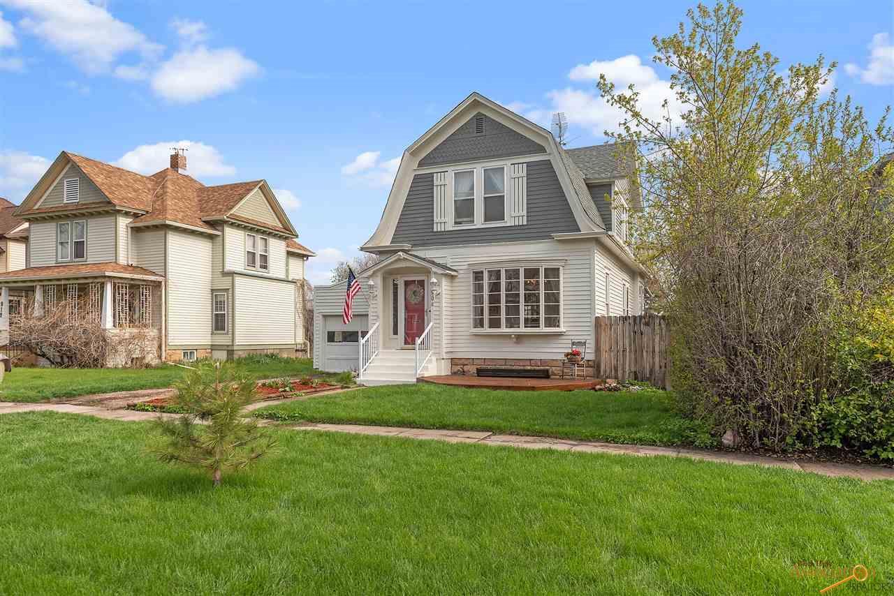 908 South - Photo 1