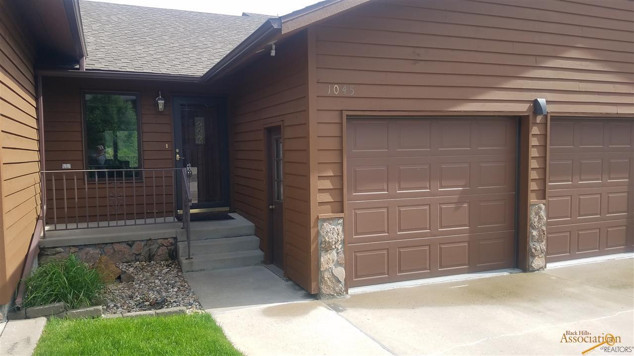 1045 Duffer Dr - Photo 1