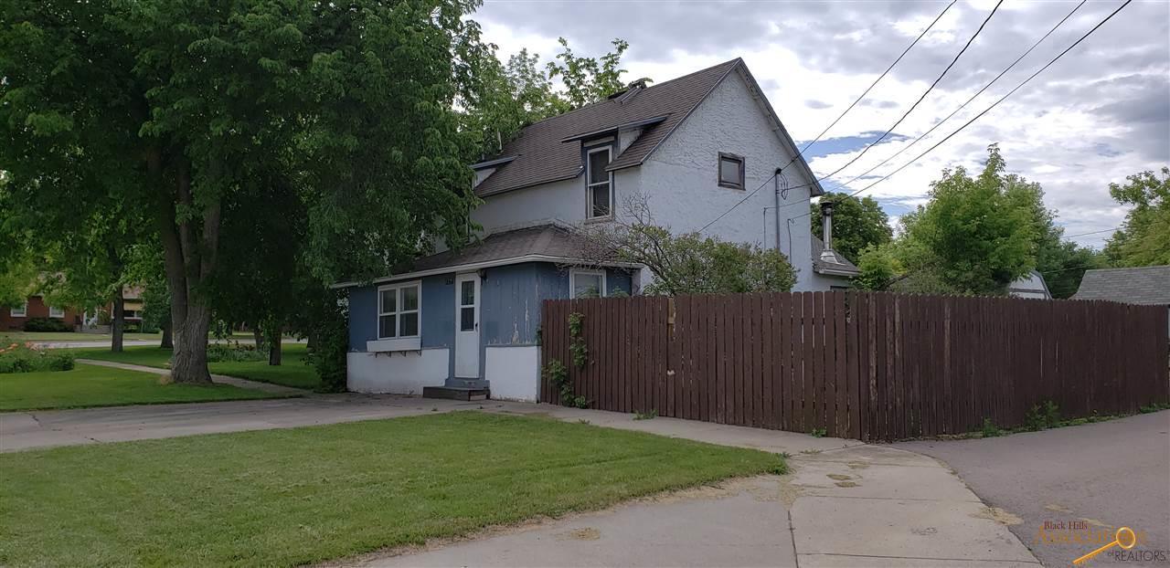 129 Lincoln - Photo 1