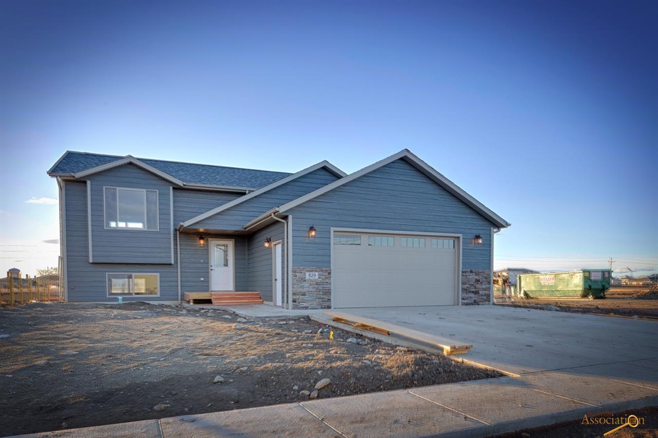 836 Bayonet Dr - Photo 1