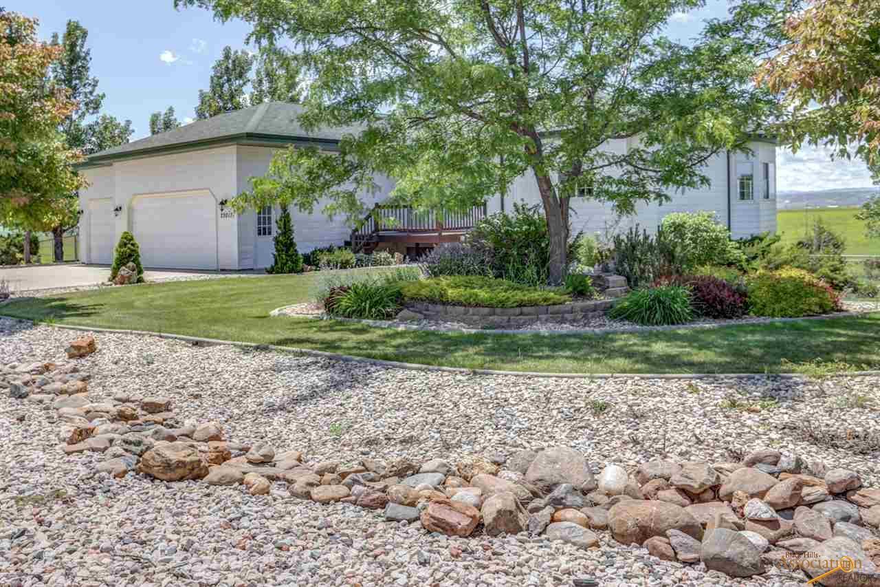 23017 Candlelight Dr - Photo 1