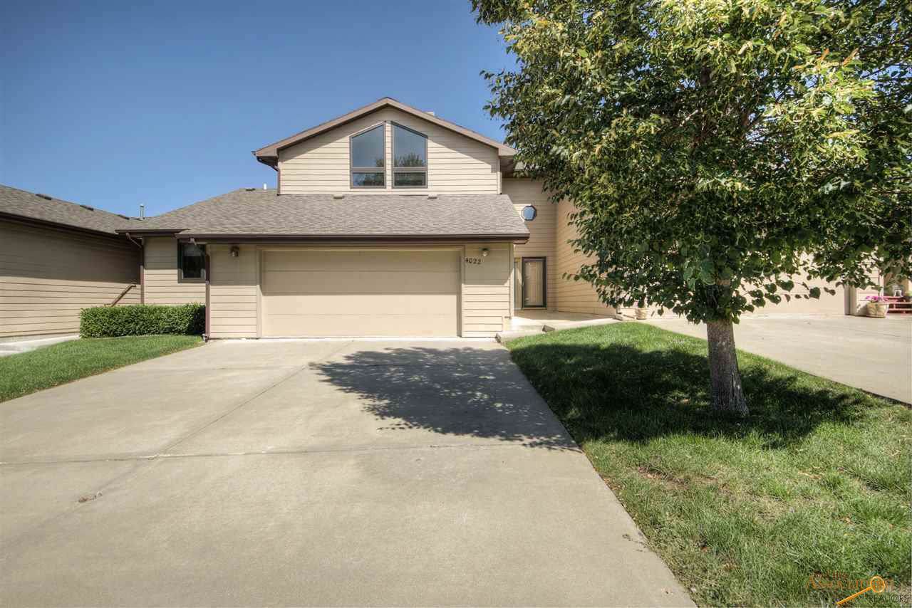 4022 Oakmont Ct - Photo 1