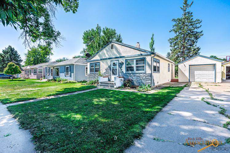 1627 Evergreen Dr - Photo 1