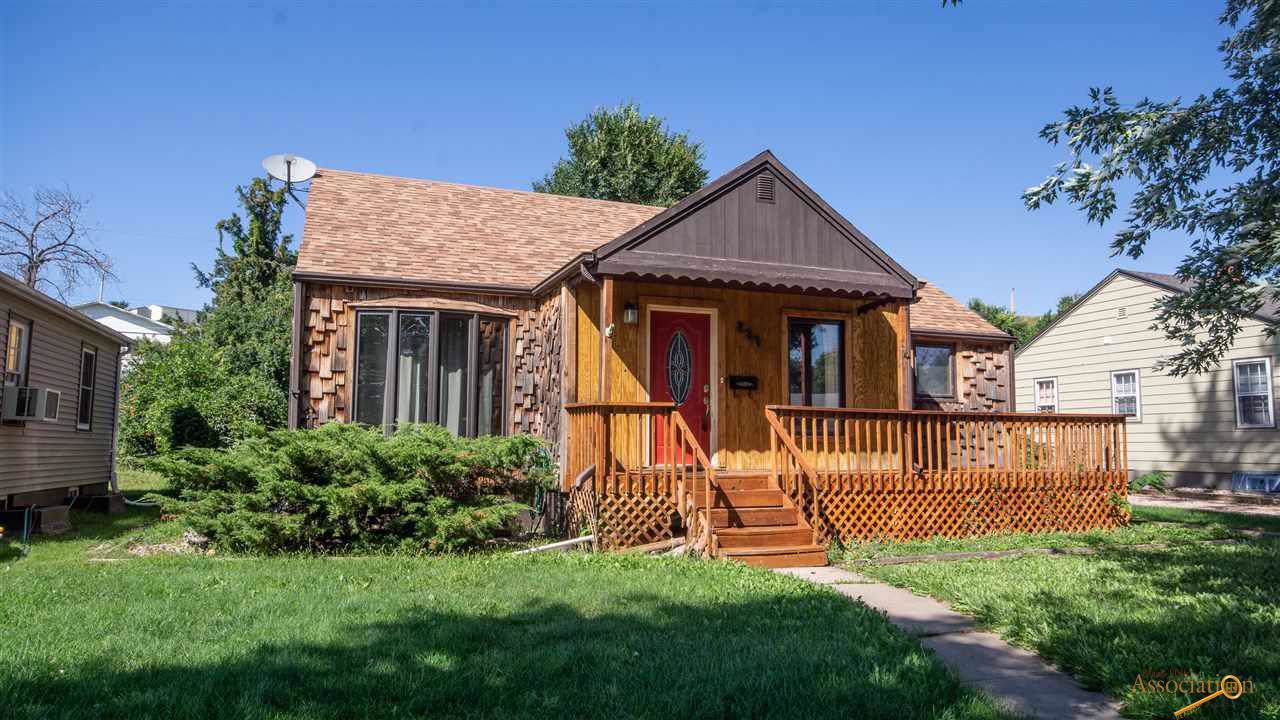 220 Franklin - Photo 1