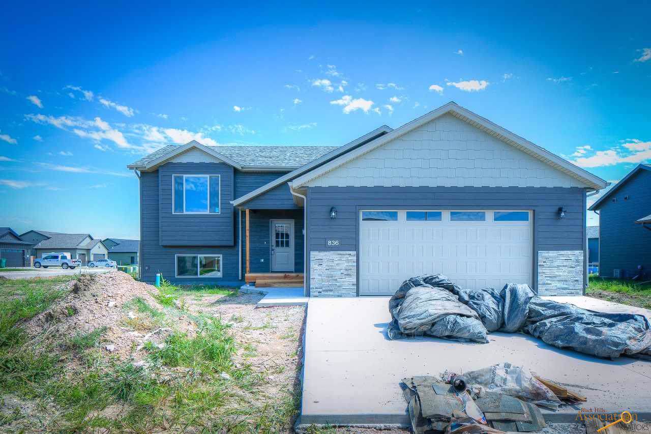 836 Bayonet Dr - Photo 1