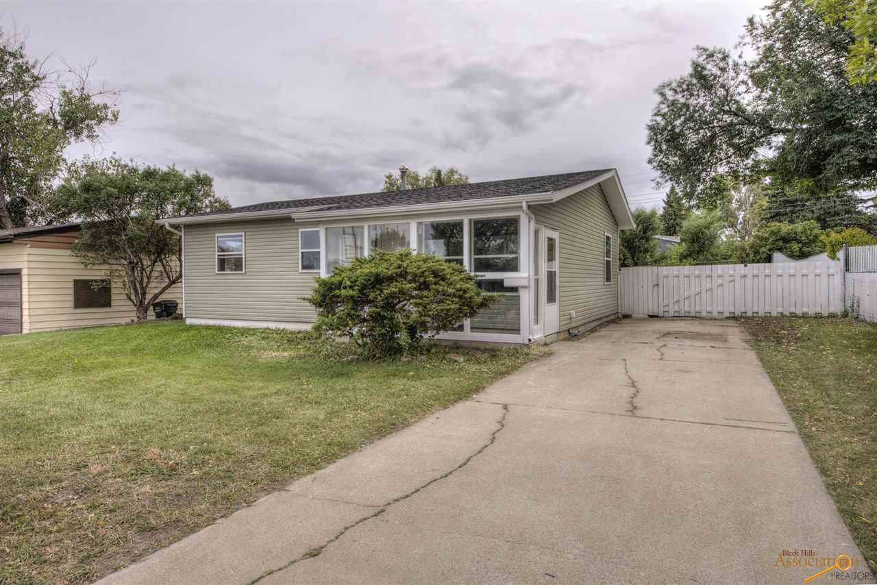 315 Anamosa - Photo 1