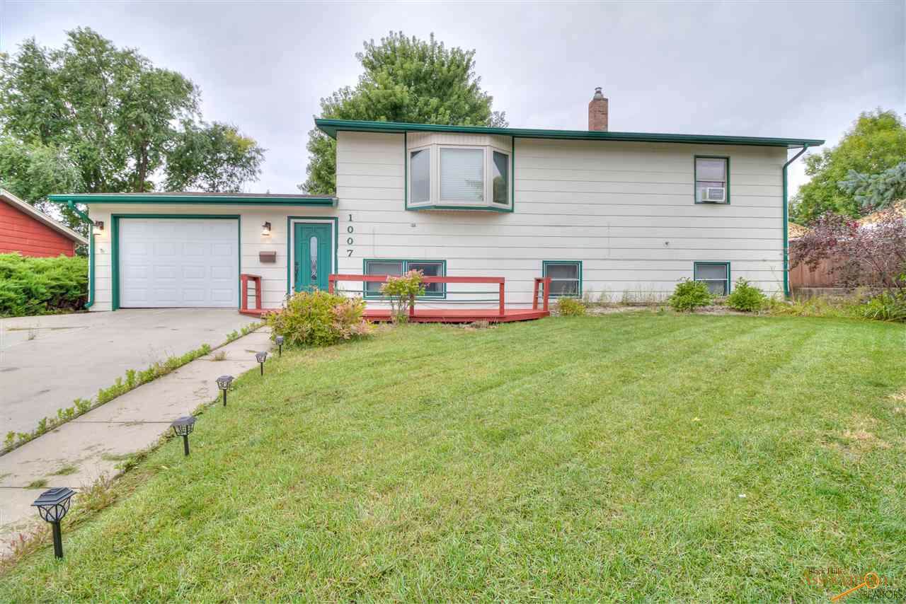 1007 Park Hill Dr - Photo 1
