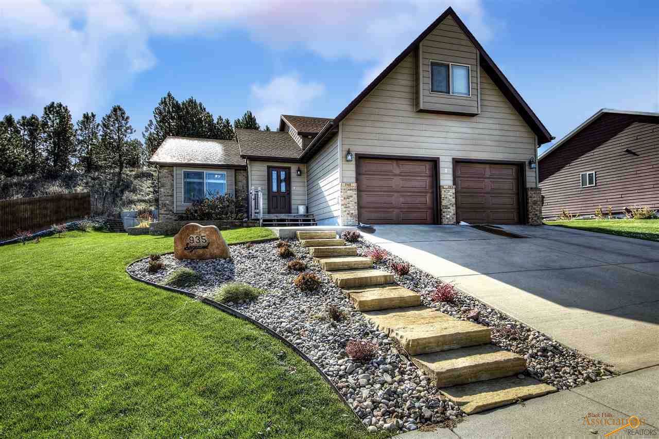 935 Sagewood - Photo 1