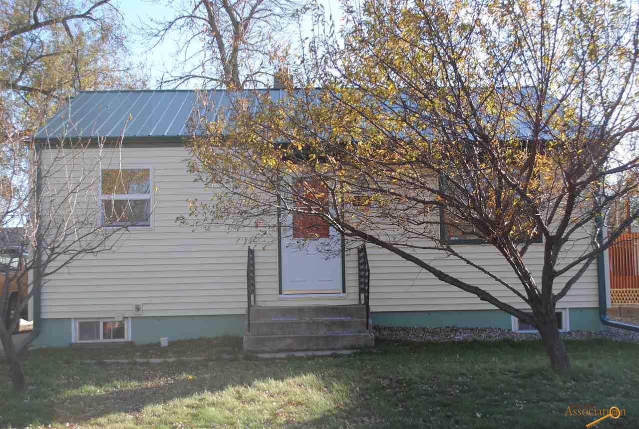 105 Grand Blvd - Photo 1