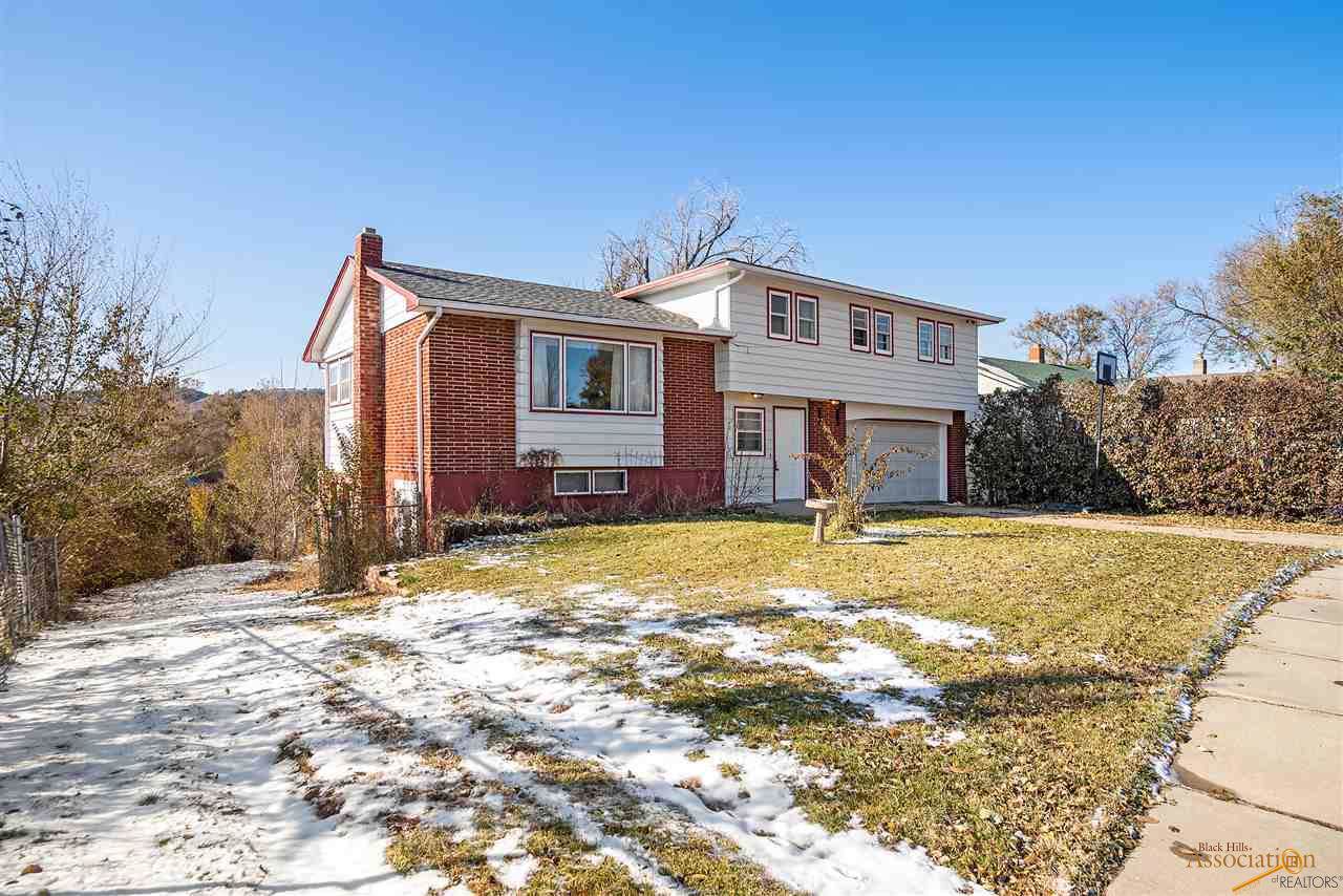 805 Blaine Ave - Photo 1