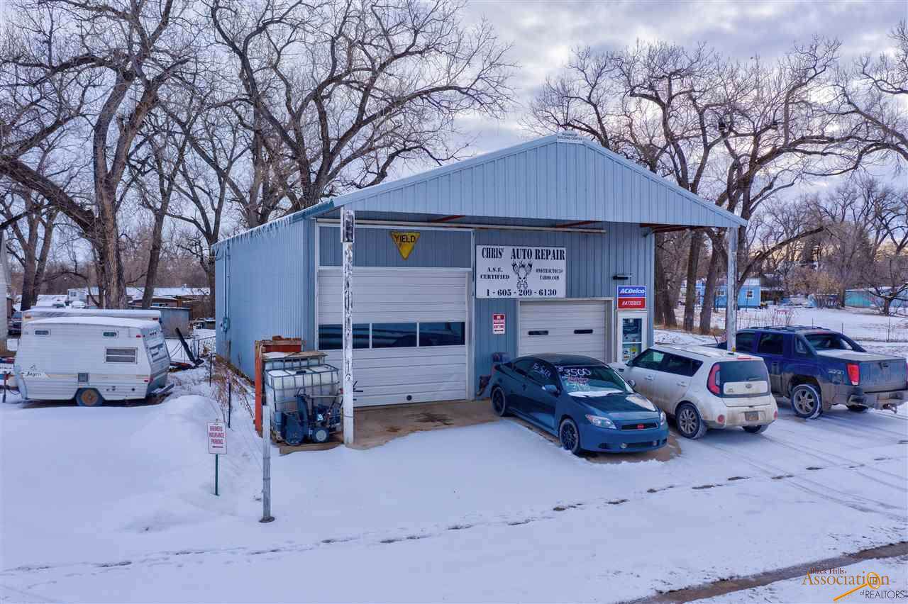 815 10TH AVE - Photo 1