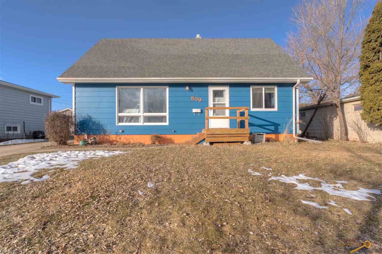 809 San Marco Blvd - Photo 1