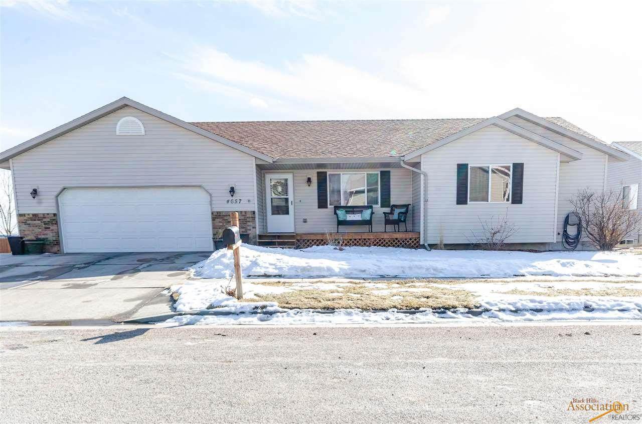 4657 Patricia St - Photo 1