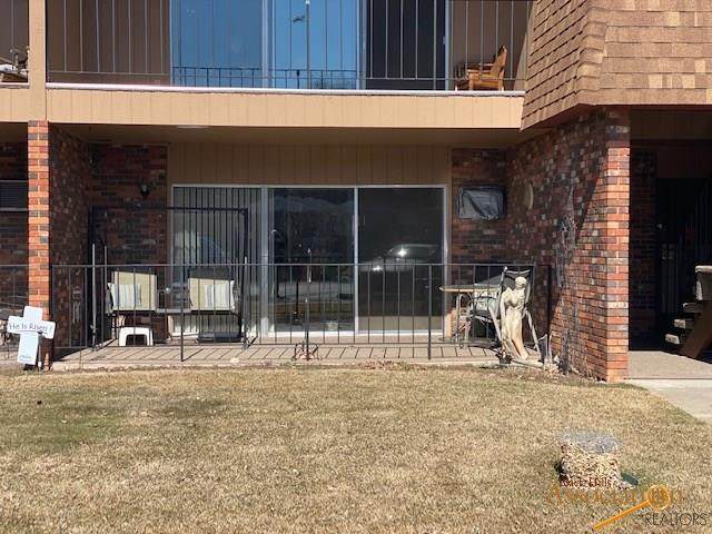 3320 Dover Ln - Photo 1