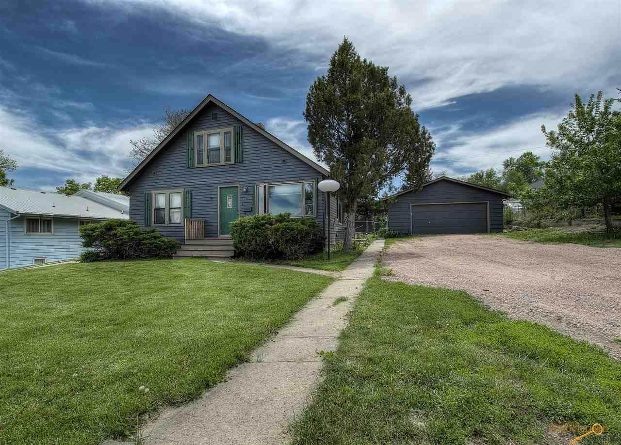 605 St Charles - Photo 1