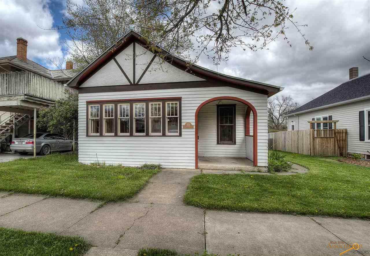 926 Columbus - Photo 1