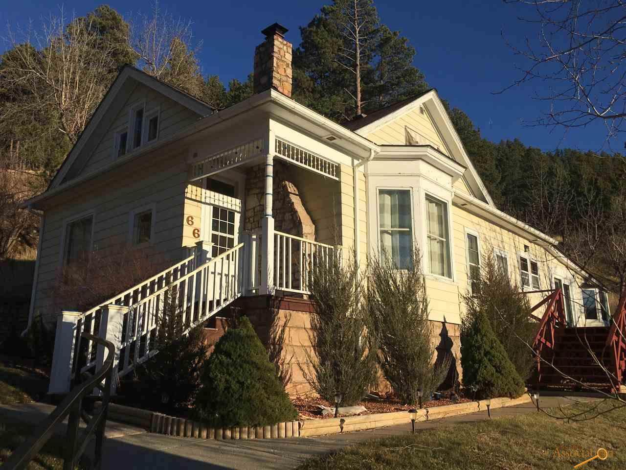 66 Lincoln Ave - Photo 1