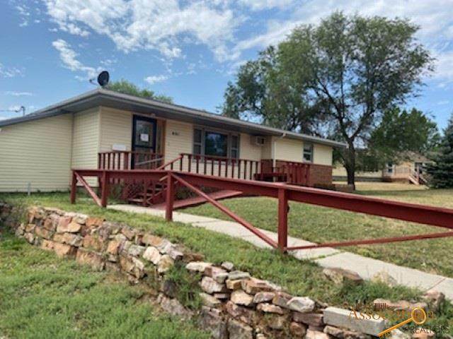 401 Dakota - Photo 1