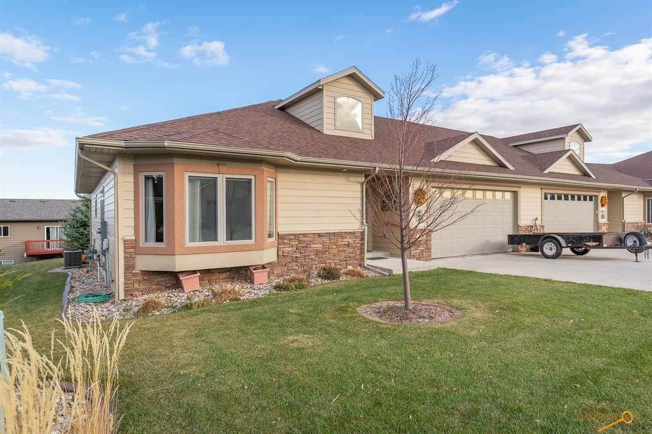 221 Enchantment Dr - Photo 1