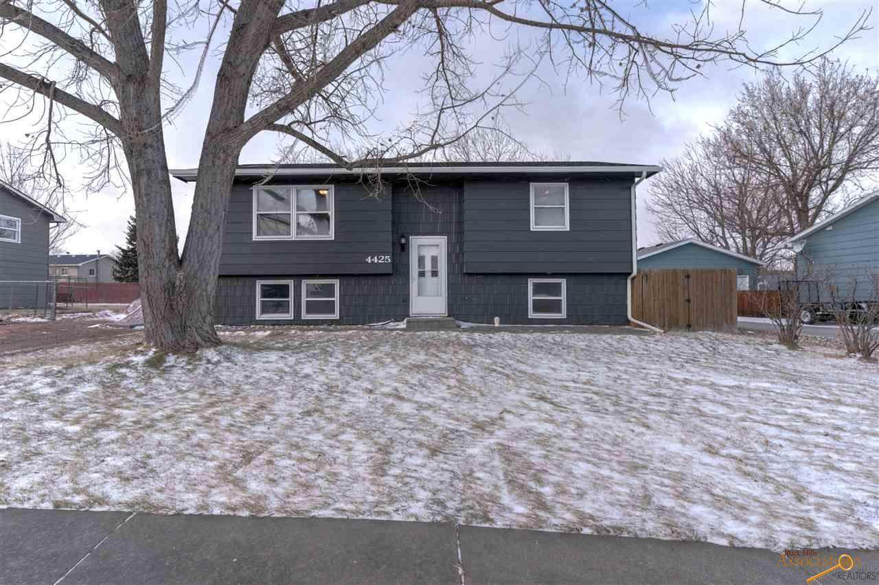 4425 Bronco Ln - Photo 1