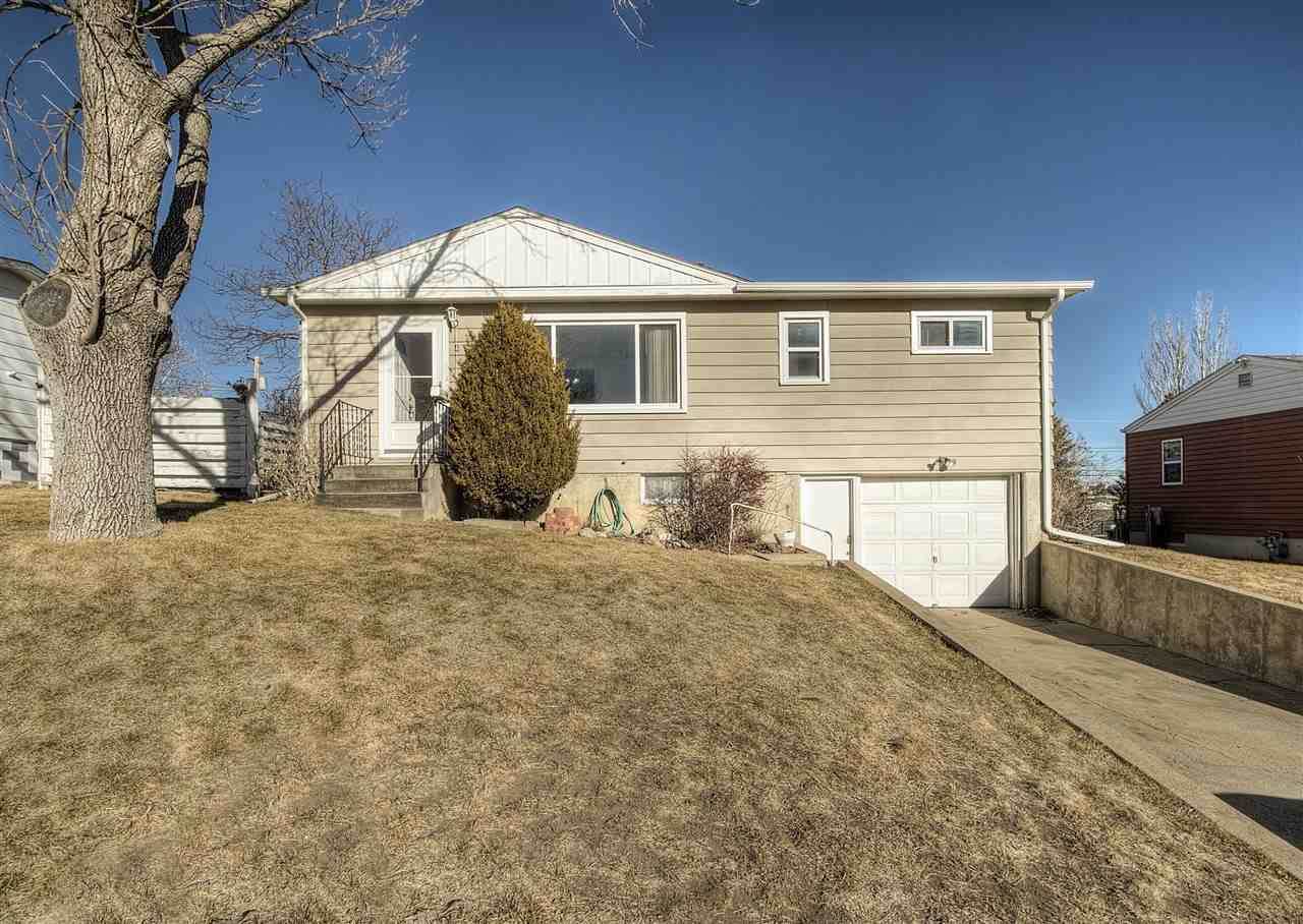 432 Van Buren - Photo 1