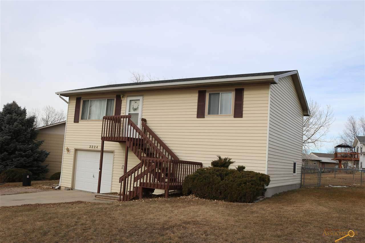 3224 Johnston Ln - Photo 1