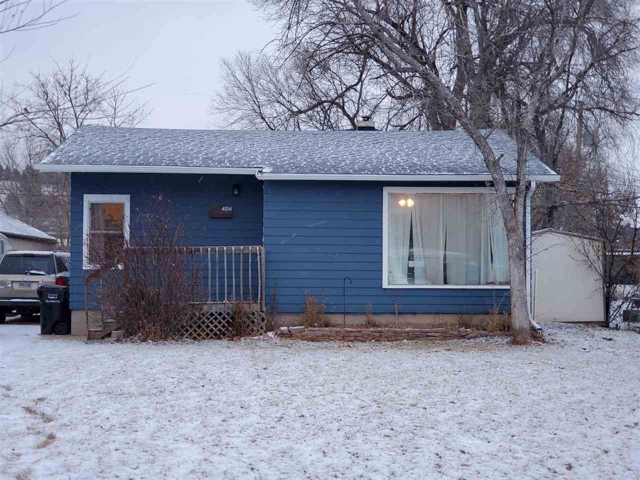 4014 Sunset Dr - Photo 1