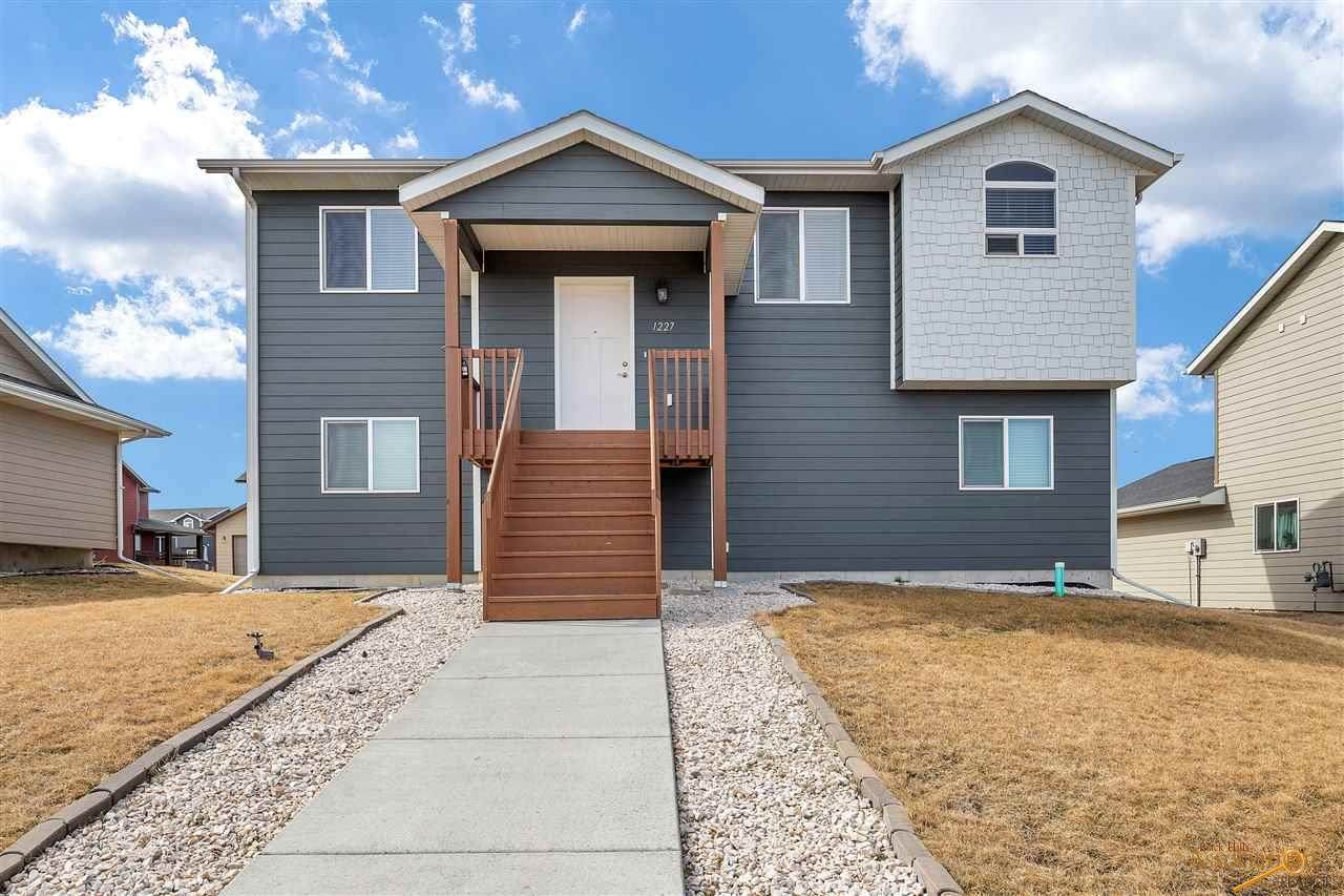 1227 Juneau Dr - Photo 1