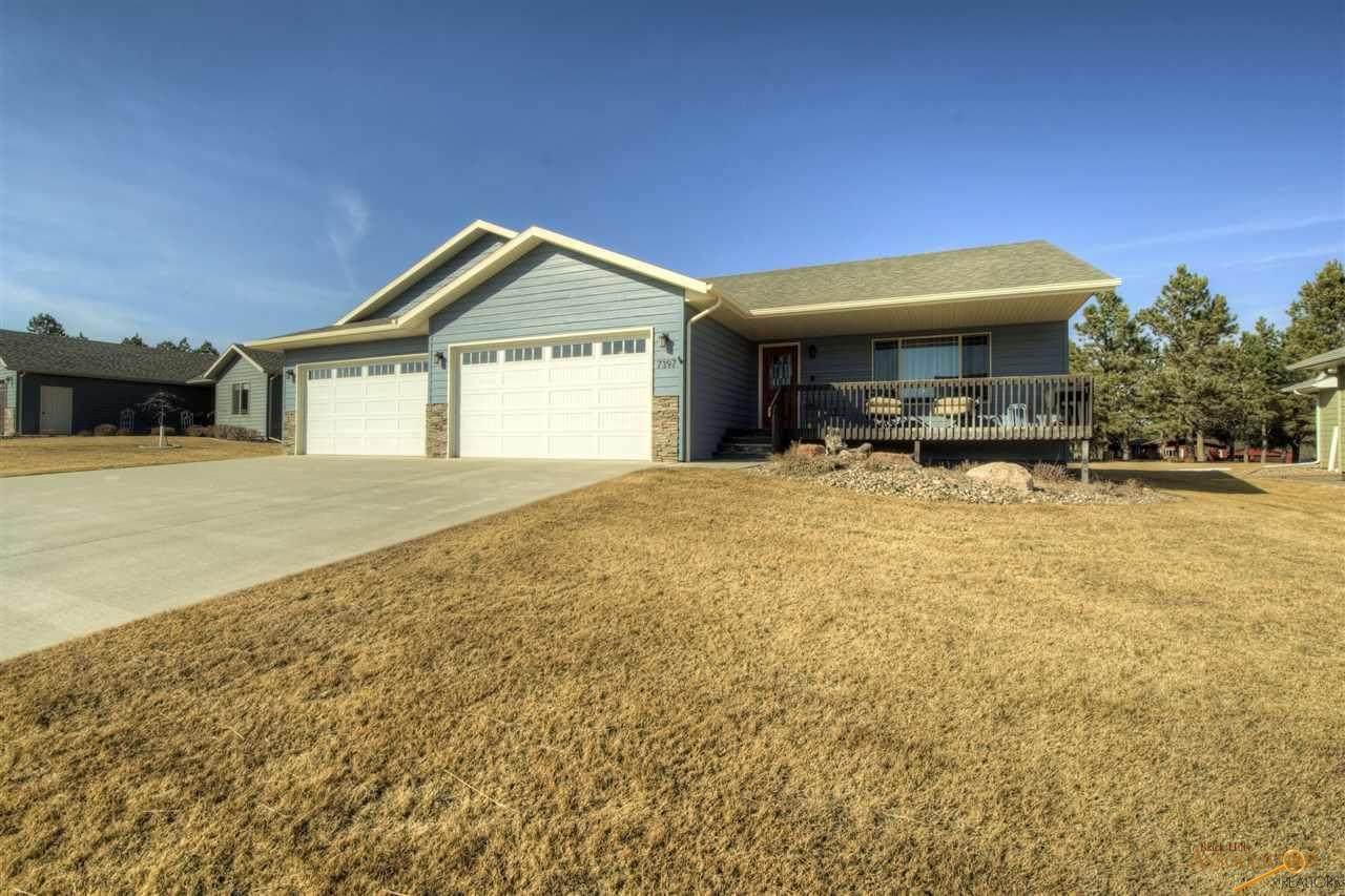 7397 Castlewood Dr - Photo 1