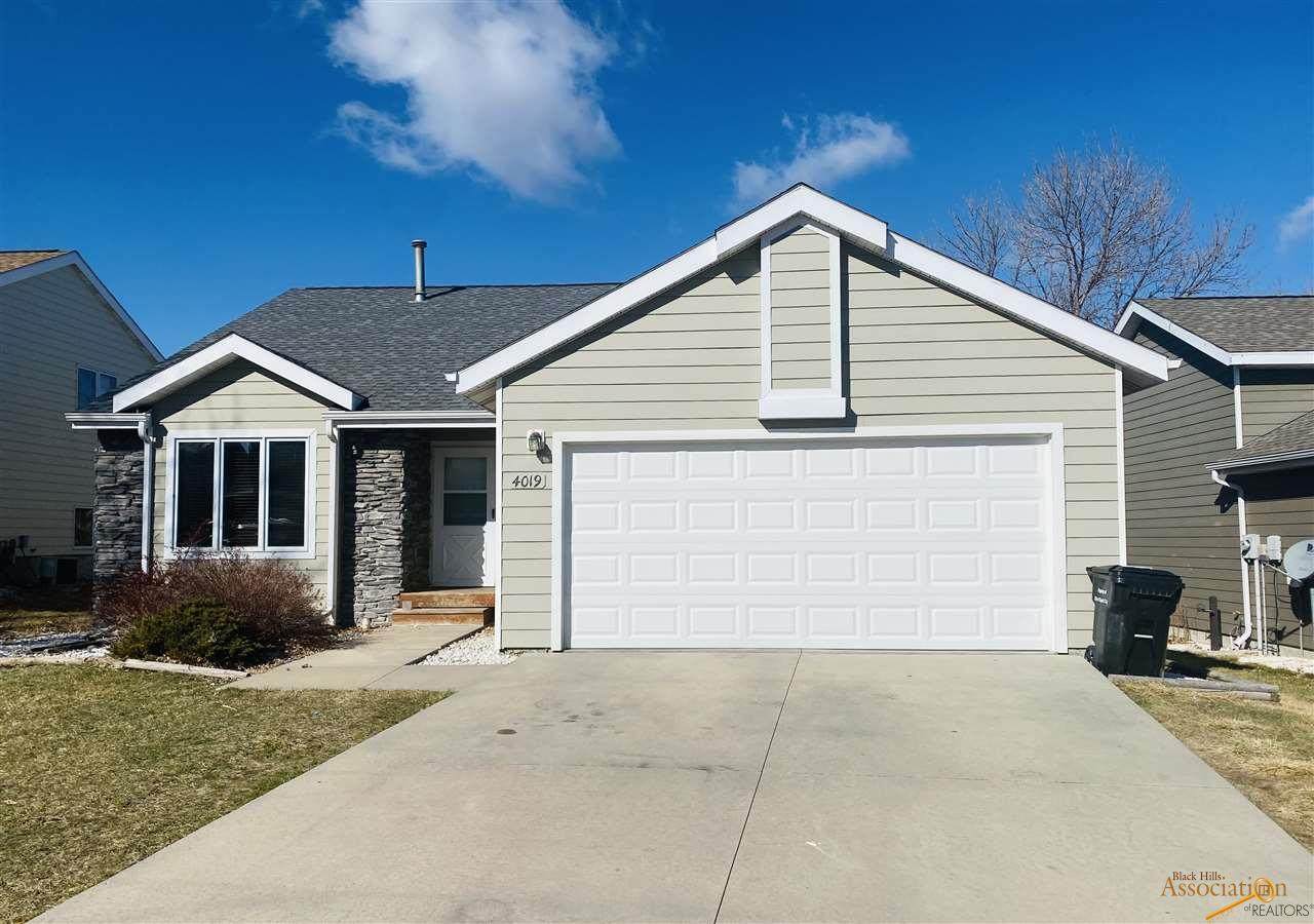 4019 Prairie View Dr - Photo 1