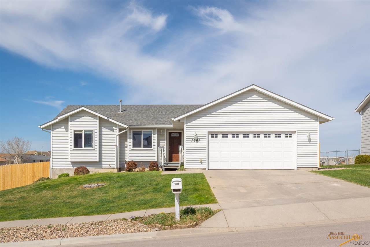 1361 Aurora Dr - Photo 1