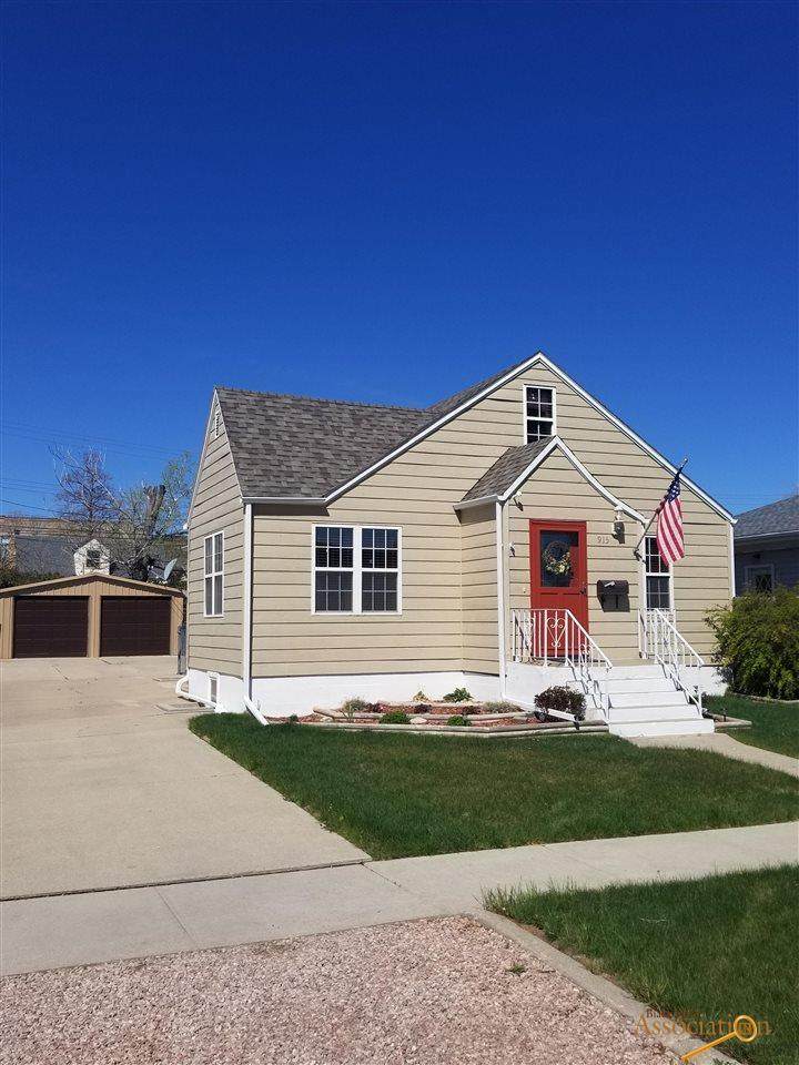 915 Farlow Ave - Photo 1
