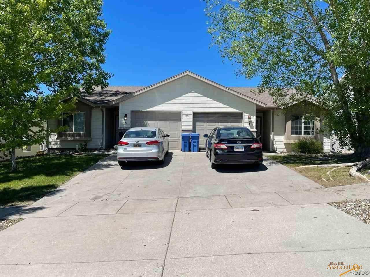 1351 Oakland - Photo 1