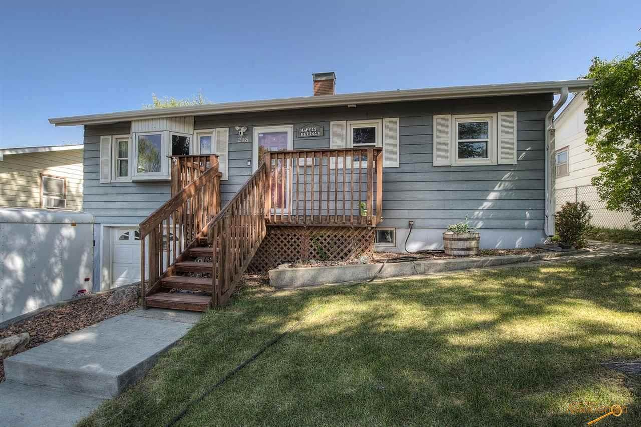 218 Custer St - Photo 1