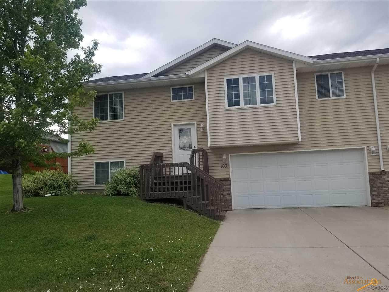 1031 Carl Ave - Photo 1