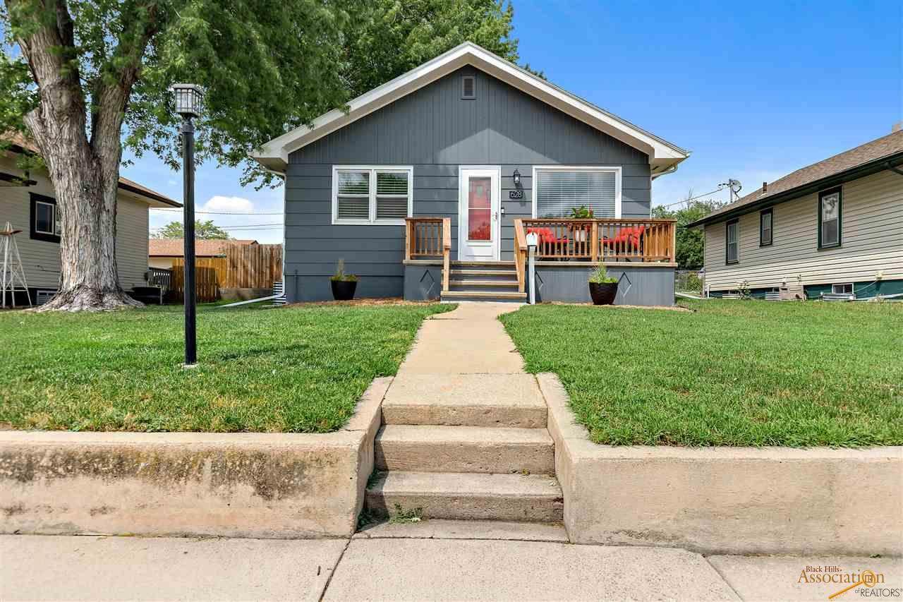 628 St Cloud - Photo 1
