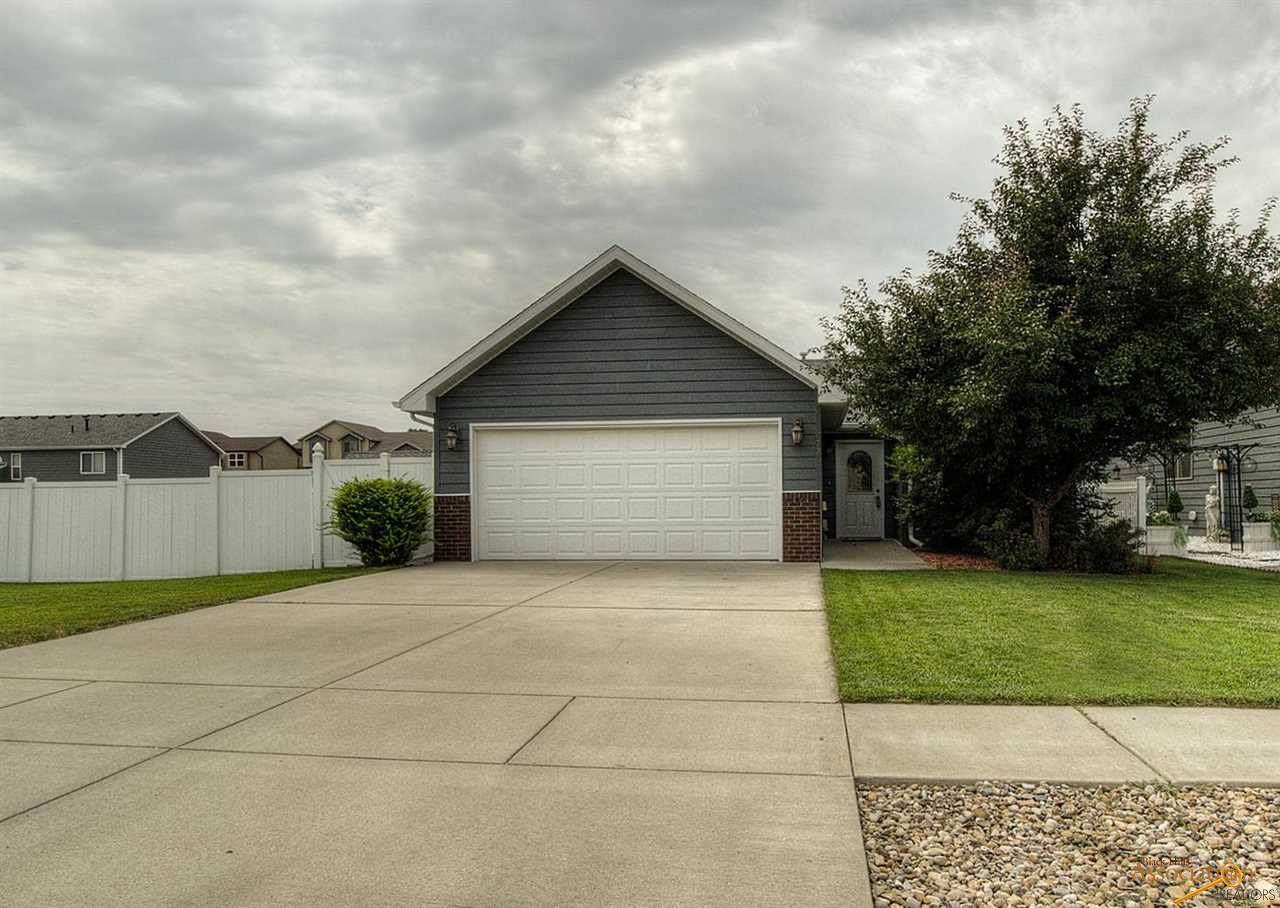6723 Mulberry Dr - Photo 1