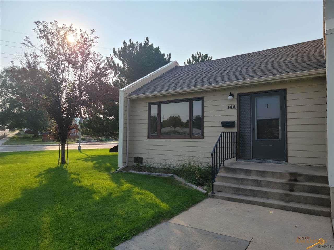 4350 Main St - Photo 1
