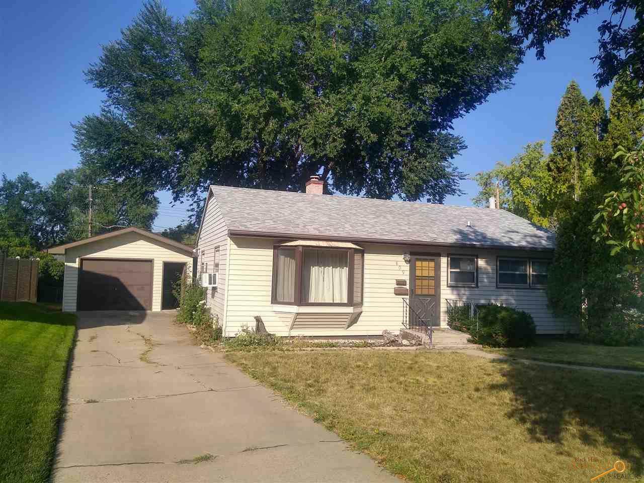 809 Horace Mann Dr - Photo 1