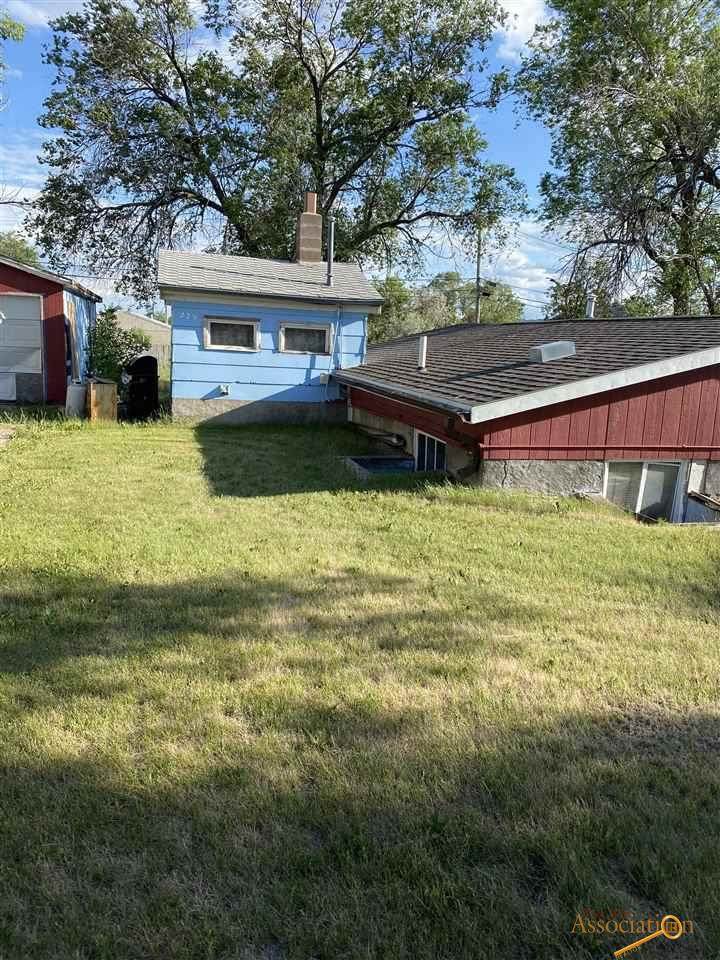 225 Doolittle - Photo 1