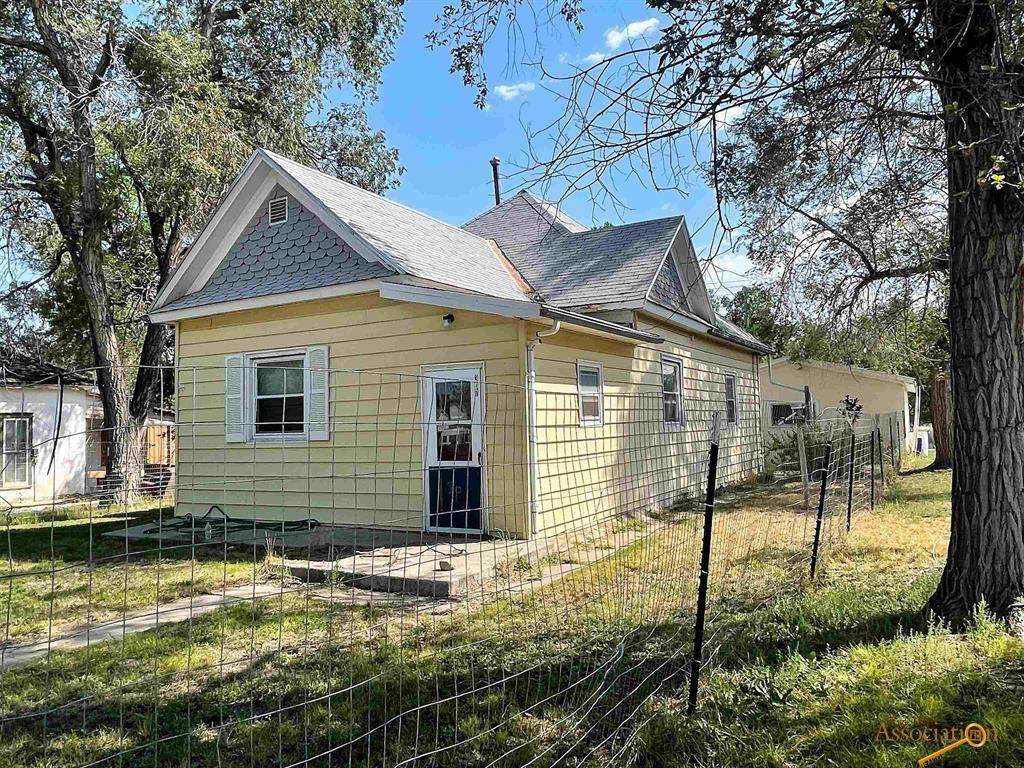 307 5TH AVE - Photo 1