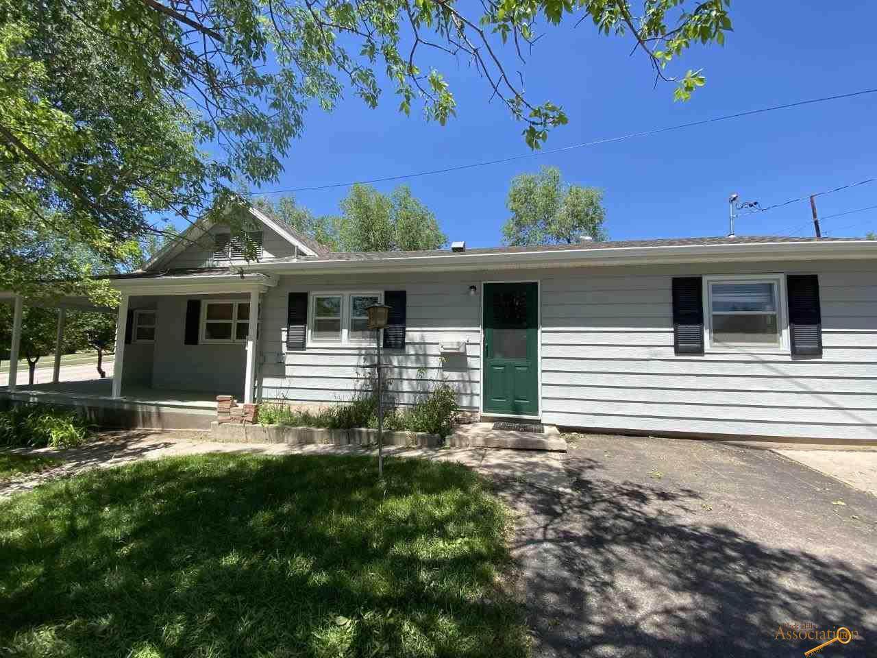 401 5TH ST - Photo 1
