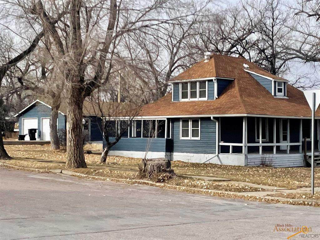 510 6TH AVE - Photo 1