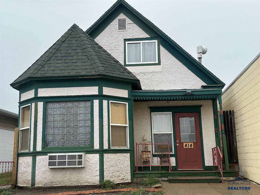 414 2ND AVE - Photo 1