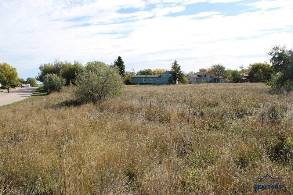 815 Country Rd - Photo 1