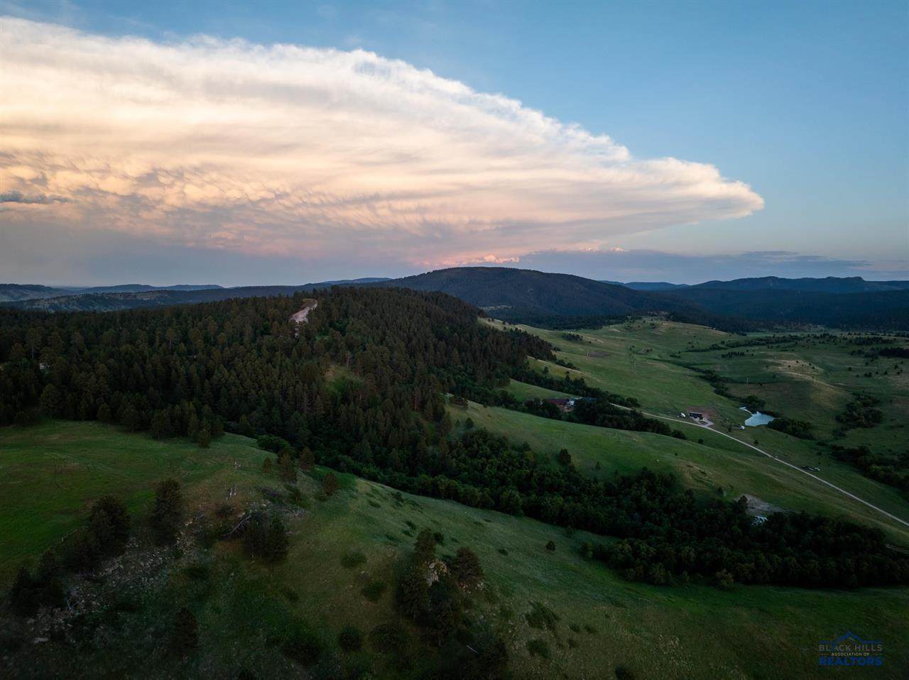 https://bt-photos.global.ssl.fastly.net/blackhills/orig_boomver_2_176911-2.jpg