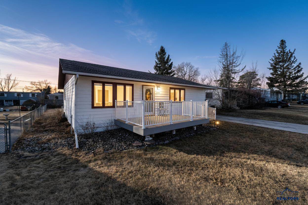 439 College Ave - Photo 1