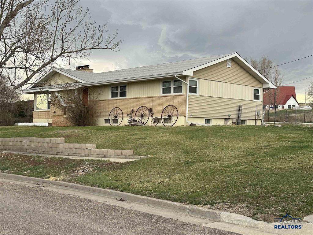 https://bt-photos.global.ssl.fastly.net/blackhills/orig_boomver_1_177990-2.jpg