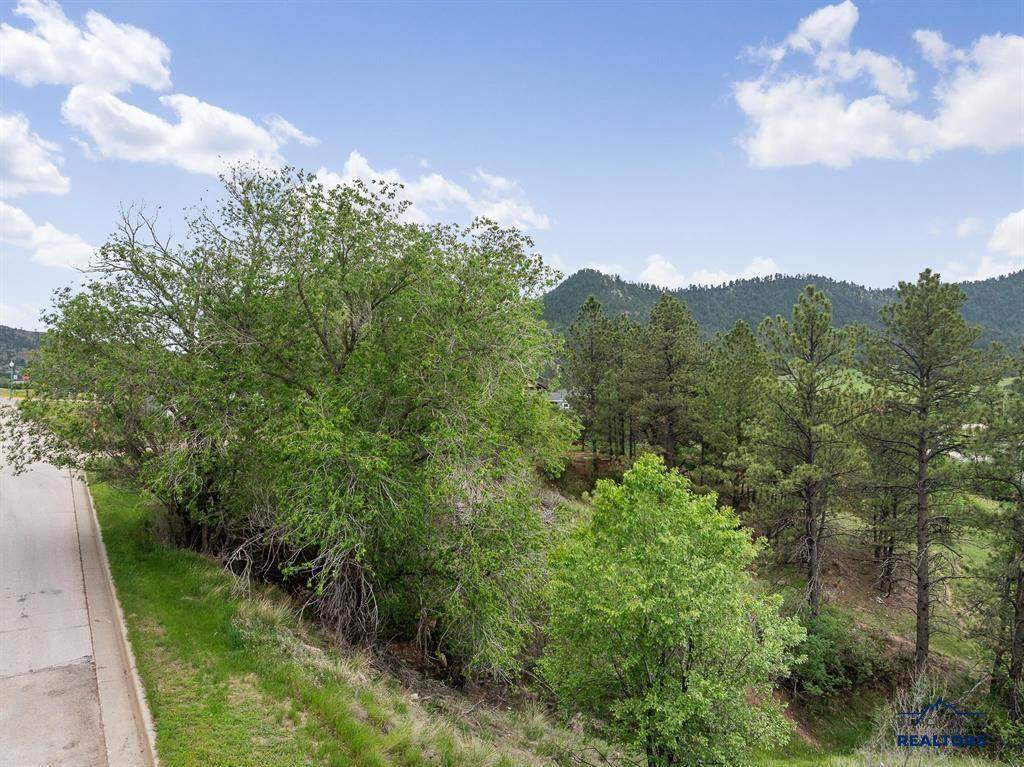 https://bt-photos.global.ssl.fastly.net/blackhills/orig_boomver_1_178534-2.jpg