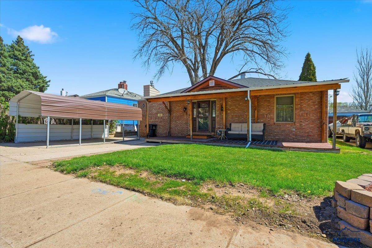 218 Canyon Rd - Photo 1